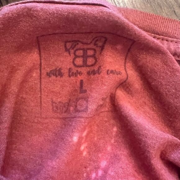 Bad Bunny Distressed picture Graphic T-Shirt. Size L. Unisex. Bleached look. - Picture 4 of 6